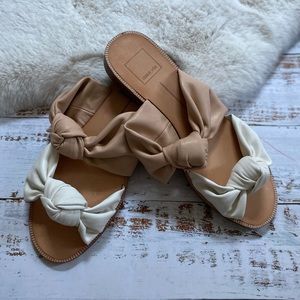 Dolce Vita Pascall knotted slide NWOT